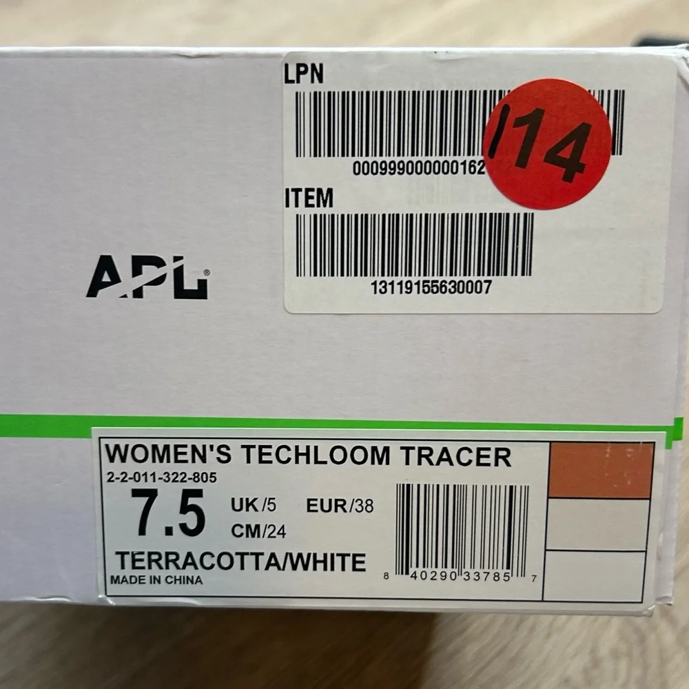 NEW APL Techloom Tracer Lace Up Sneaker in Terracotta White 7.5